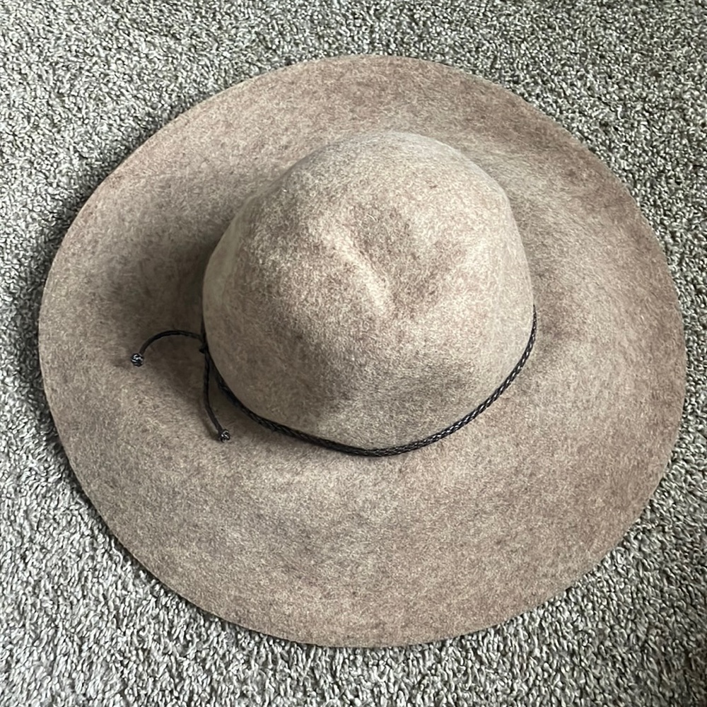 Halogen hat
